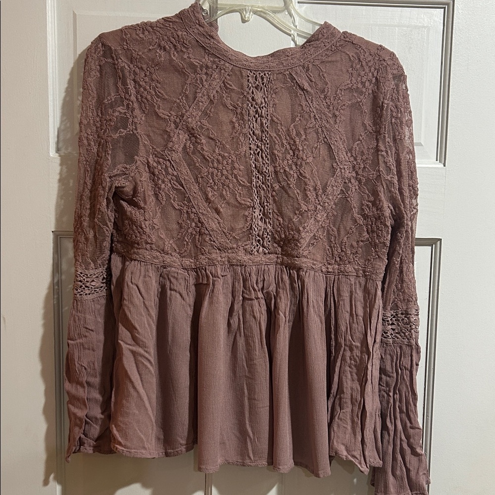 American Eagle Lace Long Sleeve Top in Mauve